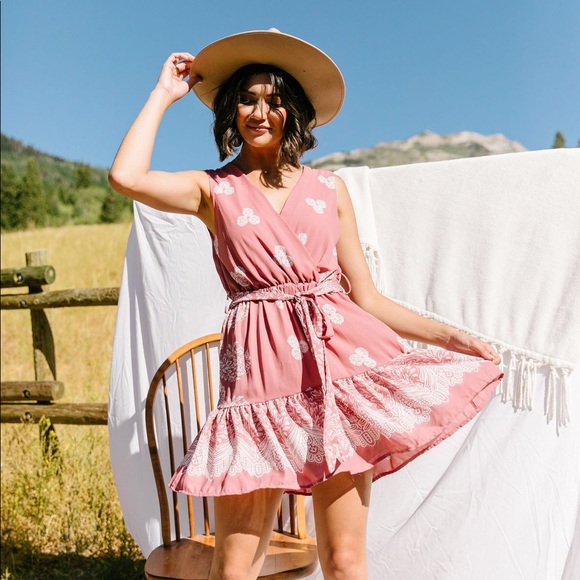 ⚡️LAST ONE⚡️TRIPLE THREAT MINI DRESS IN MAUVE - Picture 4 of 16